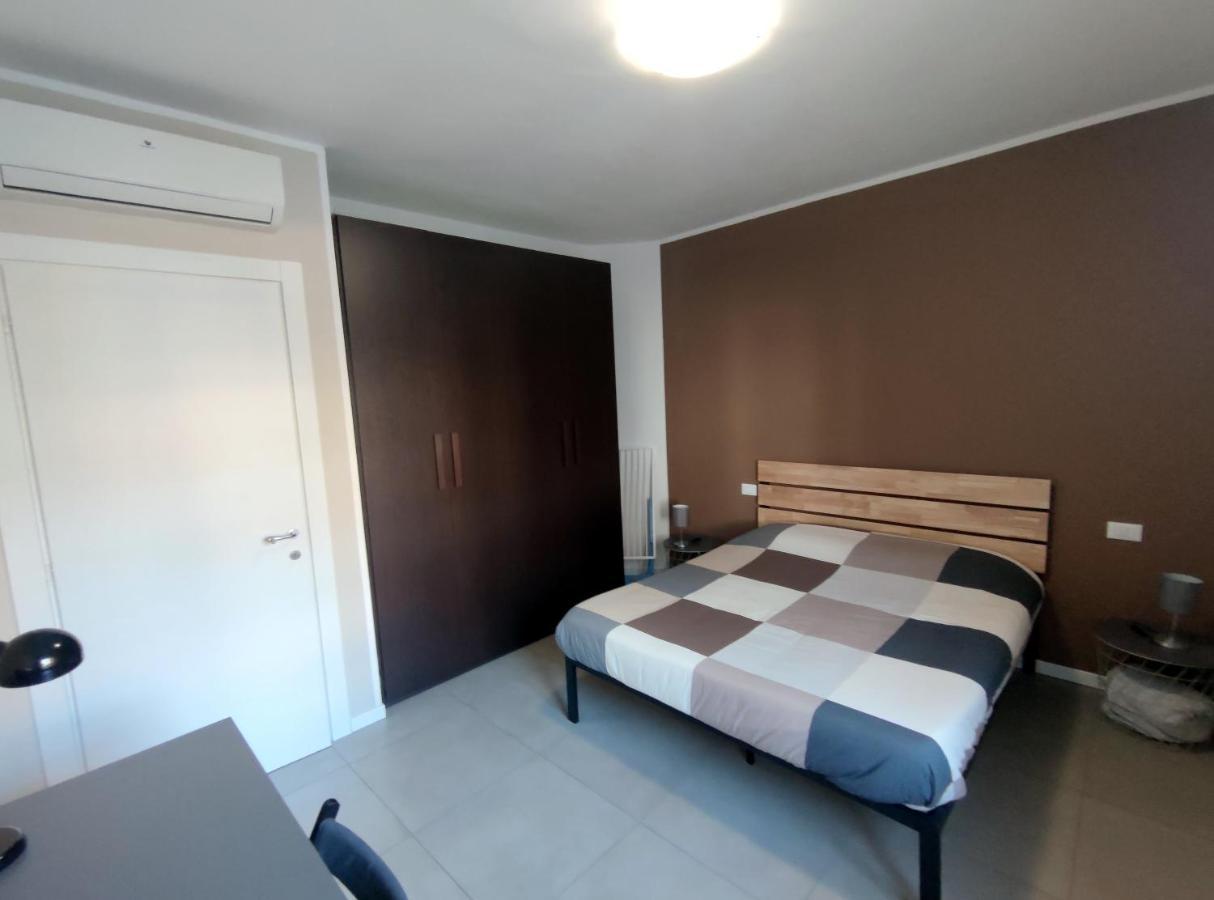 Grey House Pavia Con Box Privato Leilighet Eksteriør bilde