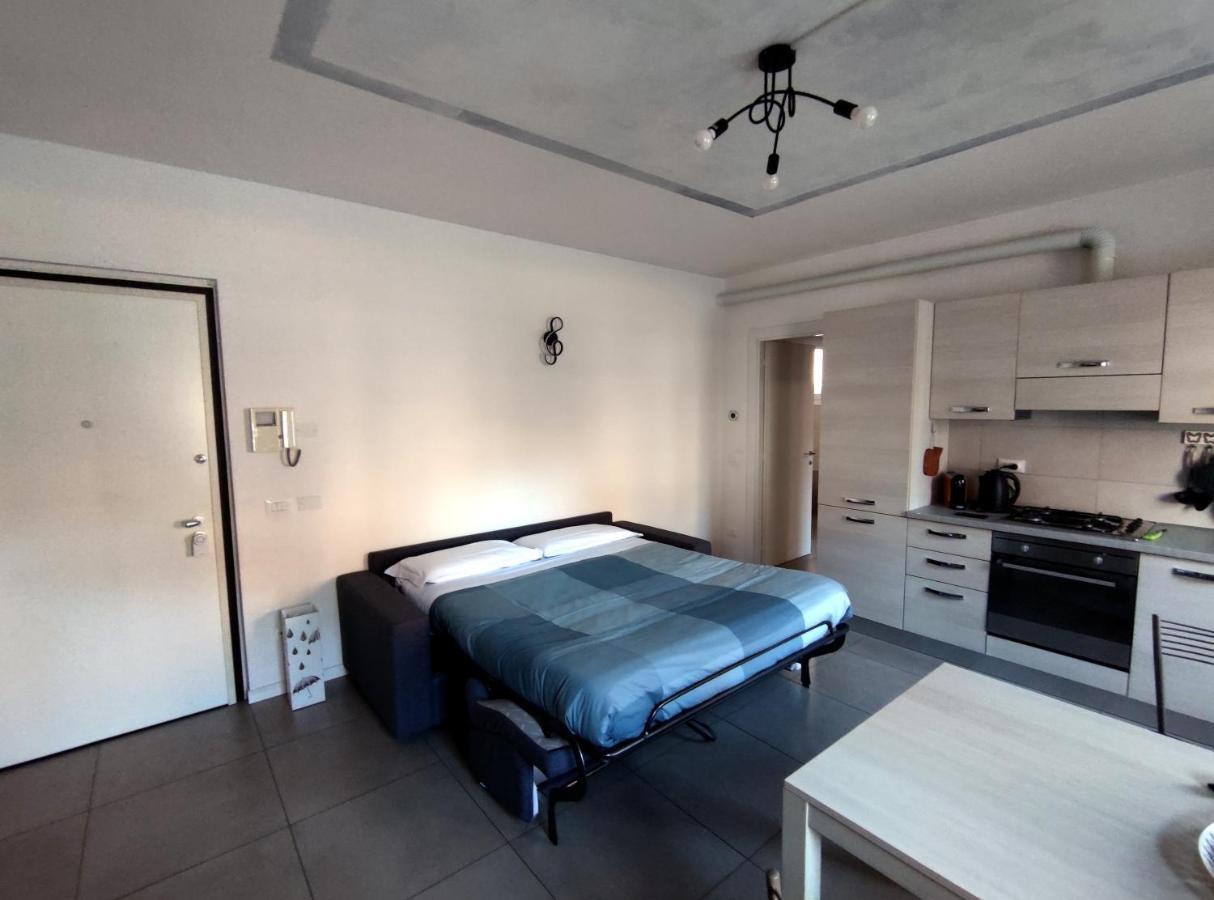 Grey House Pavia Con Box Privato Leilighet Eksteriør bilde