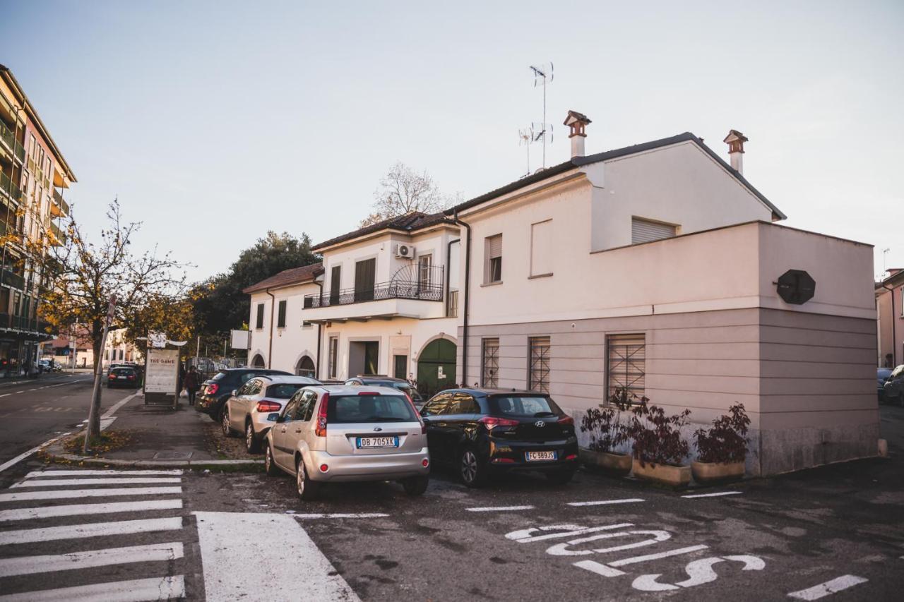 Grey House Pavia Con Box Privato Leilighet Eksteriør bilde